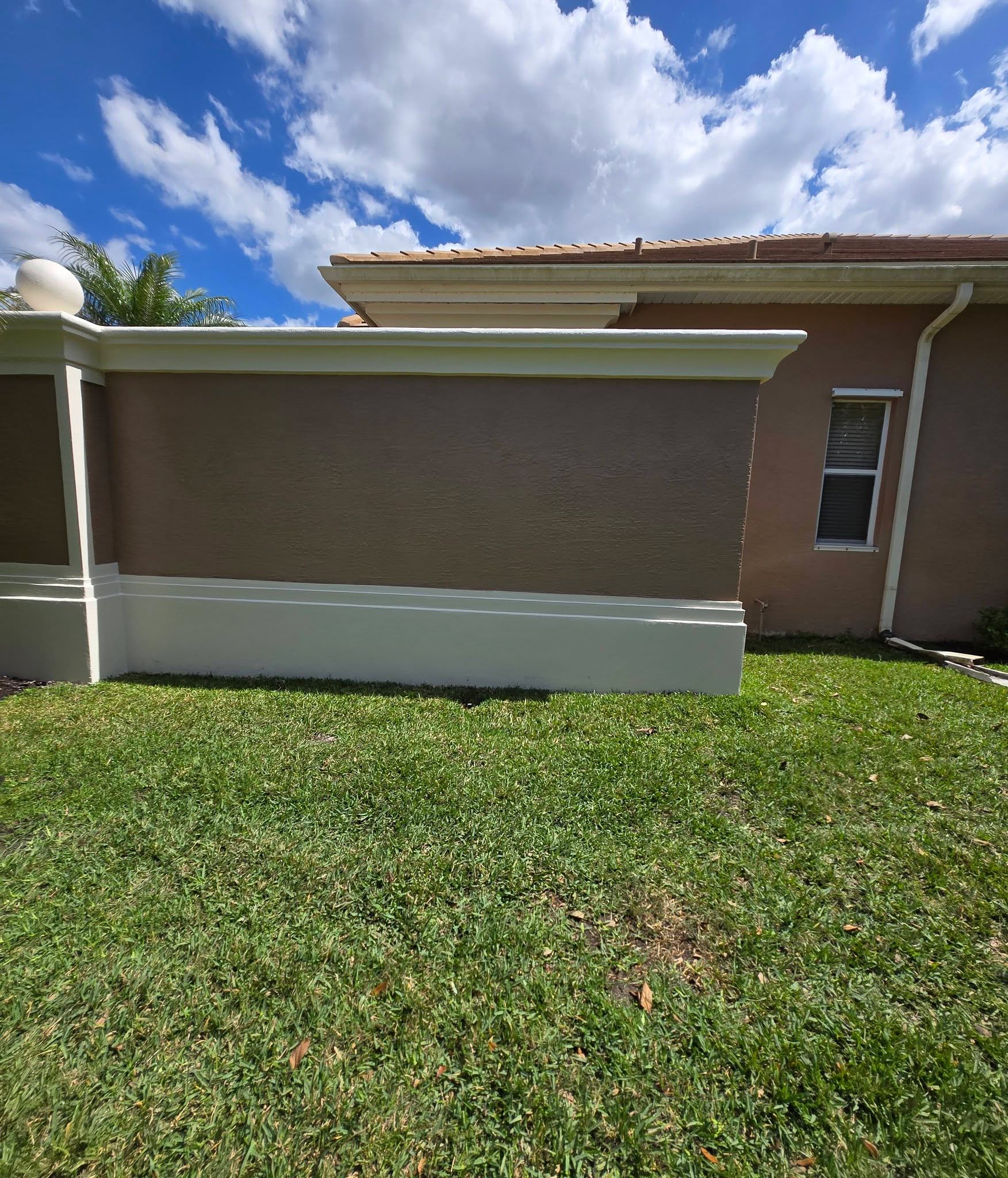 Fresh Exterior Paint Finish - Painting in Sarasota, FL